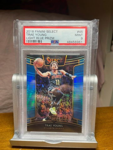 2018 Panini Select Trae Young RC Light Blue Prizm /299 Rookie PSA 9