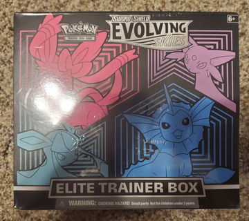 Pokemon Sword and Shield Evolving Skies Elite Trainer Box