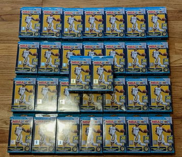 30 2019 NBA Hoops Premium Hanger Boxes 