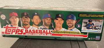 2019 Topps Factory Set - Green w/ chrome variation and 5 rc pack