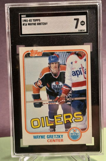 Wayne Gretzky 1981-82 #16 SGB 7 Centered  