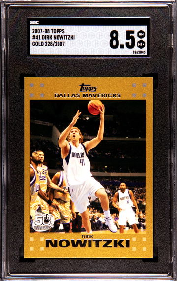 2007-08 Topps Gold Dirk Nowitzki #41 228/2007 SGC 8.5