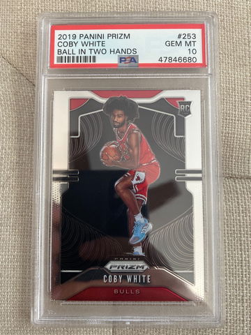Coby White RC PRIZM PSA 10 BALL IN TWO HANDS SP #253