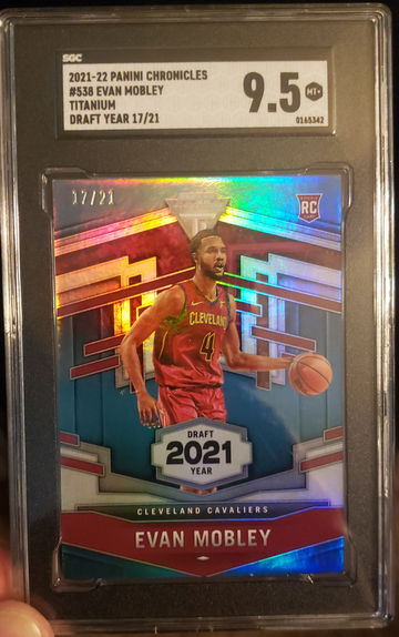 Evan Mobley RC 2021 Chronicle #538 Titanium Draft Year /21 SGC 9.5 
