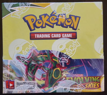 Pokemon Sword & Shield Evolving Skies Booster Box