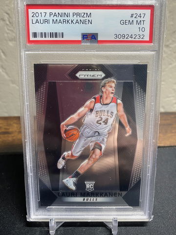 2017 Panini Prizm Lauri Markkanen #247 PSA 10