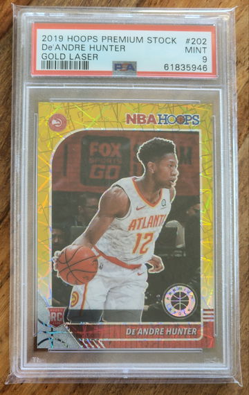 2019 Hoops Premium Stock DE'ANDRE HUNTER #202 RC Gold Laser /10 - PSA 9