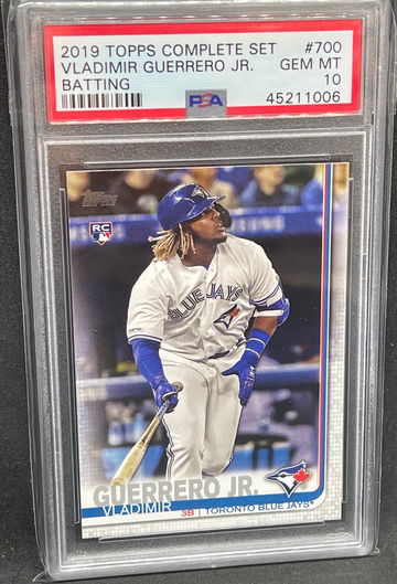 2019 Topps Complete Set VLADIMIR GUERRERO JR BATTING BLUE JAYS #700 RC PSA 10