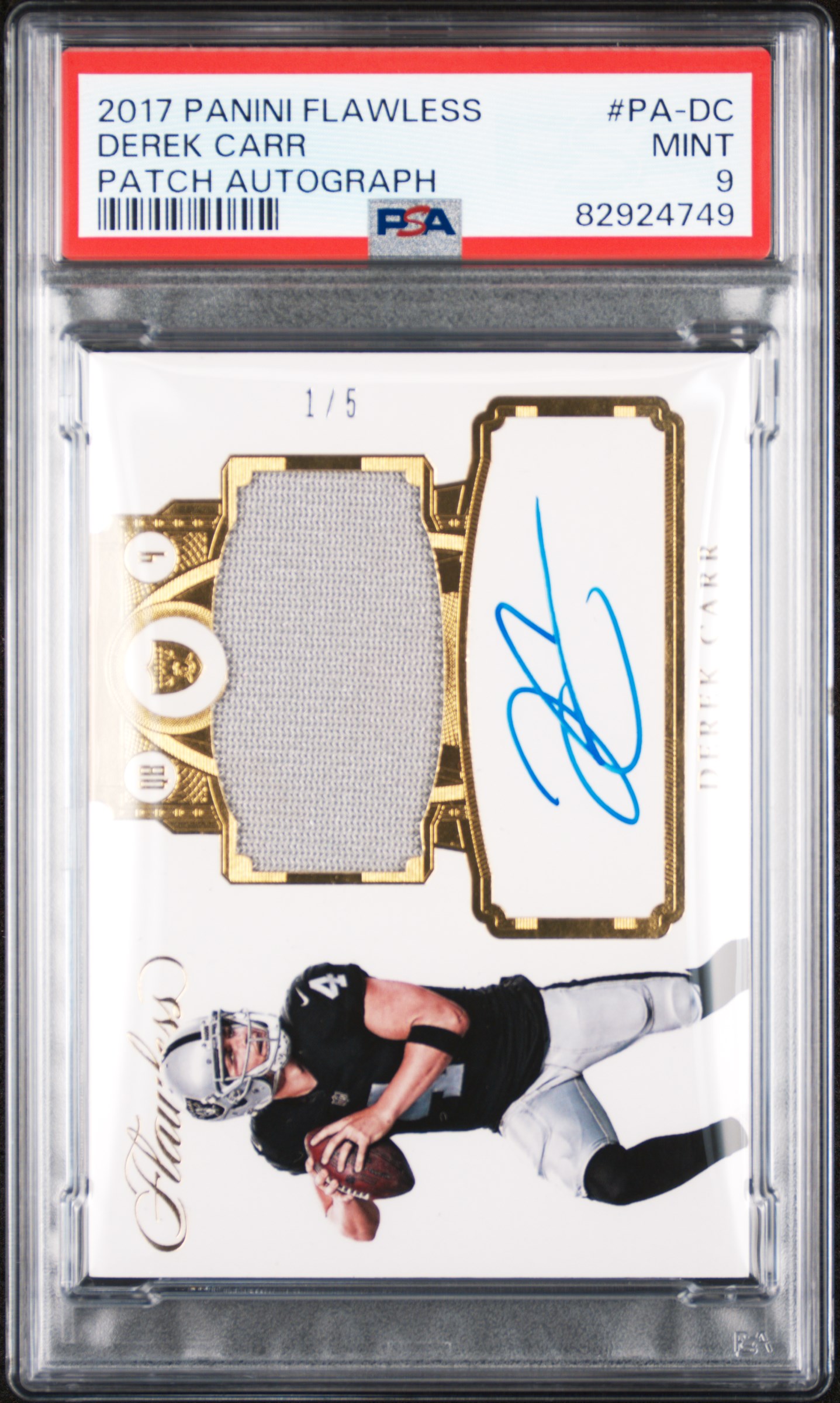 2017 Panini Flawless Derek Carr #PA-DC Patch Auto /5 PSA 9