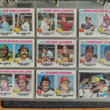 1977 Topps Set missing one card