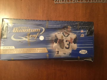 2001 leaf quantum leaf football hobby box