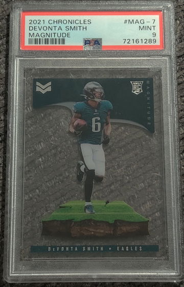 2021 Panini Chronicles DeVonta Smith #MAG-7 PSA 9
