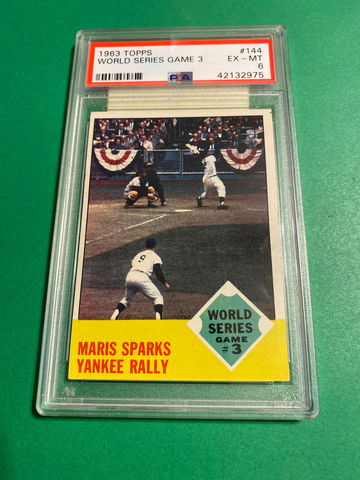 1963 Topps World Series # 144  Roger Maris 