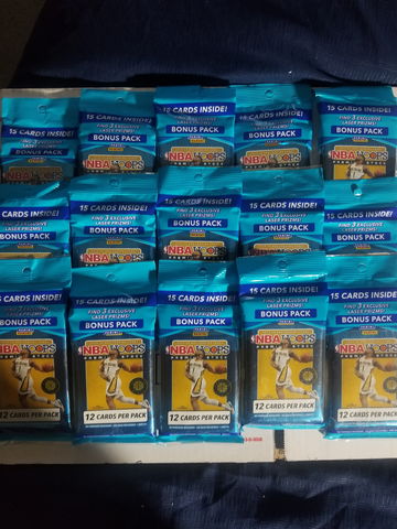 2019 Hoops Premium. 15 cello packs 