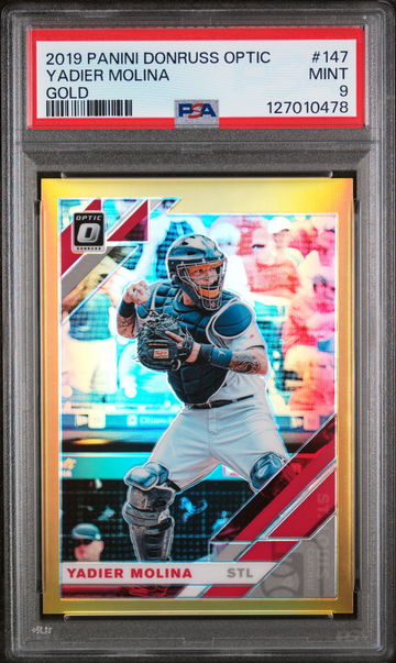 2019 Panini Donruss Optic Gold Yadier Molina #147 /10 PSA 9