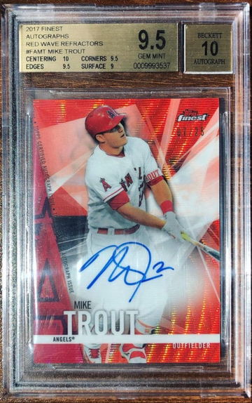 2016 Topps Finest Mike Trout Red Refractor /25 Gem Mint 9.5