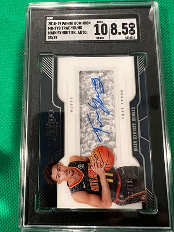 2018 dominion trae young rc 33/49 on card auto sgc 8.5/10 auto
