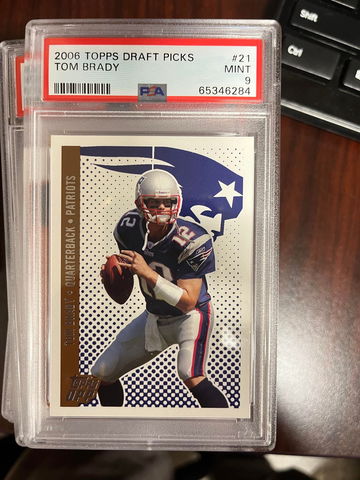 2006 Topps Draft Picks Tom Brady PSA 9
