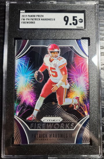 2019 Panini Prizm Patrick Mahomes II Fireworks FW-PM SGC 9.5