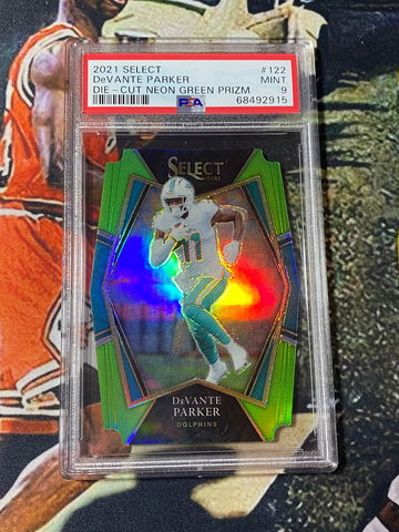 2021 Select #122 DeVante Parker Diecut Neon Green Prizm PSA 9    /349