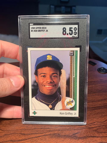 1989 upper deck Ken Griffey jr RC SGC 8.5