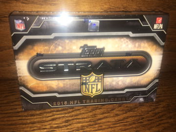 2015 Topps Strata Football Box