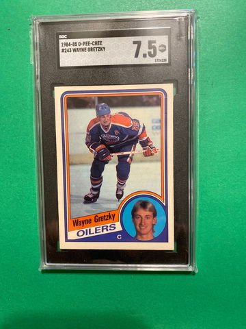 1984 85  OPC #243  Wayne Gretzky Centerd 