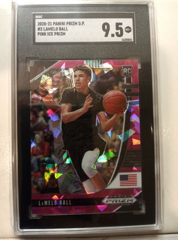 2020-21 Prizm Draft Pink Ice Lamelo Ball RC SGC 9.5
