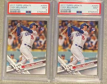 Cody Bellinger lot of (2)