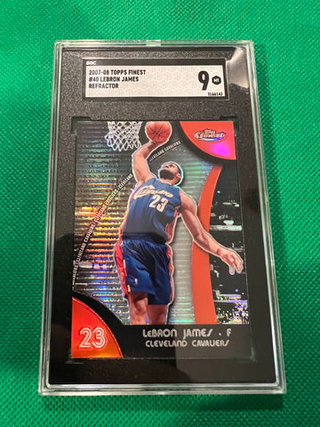 2007 finest Lebron James refractor #40 sgc 9