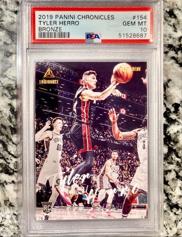 2019 Panini Chronicles Luminance Tyler Herro - Bronze Parallel - PSA 10 Gem Mint