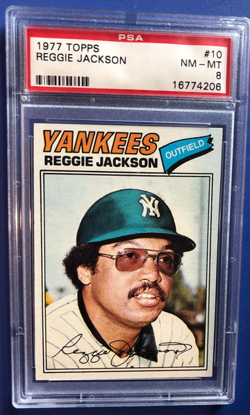 1977 Topps #10 Reggie Jackson PSA 8