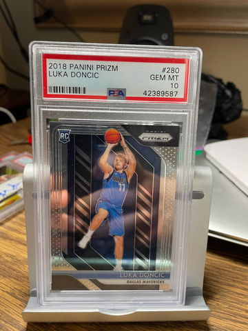 2018 Luka Doncic Panini Prizm RC PSA 10