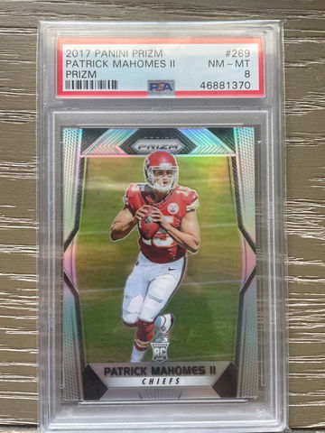 2017 Panini Prizm Patrick Mahomes Silver PSA 8 Rookie