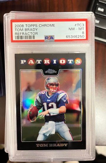 2008 Topps Chrome Tom Brady Refractor PSA 8