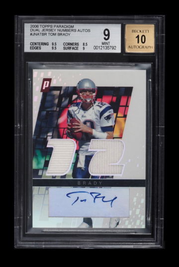 2006 TOPPS PARADIGM NUMBERS TOM BRADY PATCH AUTO /25 #JNA-TBR BGS 9 MINT