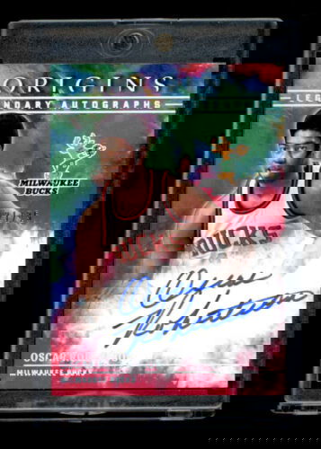 2021-22 Origins Legendary Autographs Oscar Robertson On Card Auto Red /25 HOF