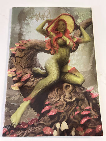 Poison Ivy #5 (DC 2022) Sejic 1:50 Foil Variant Signed Marcio Takara VF