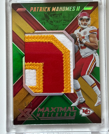 2018 Panini XR Football-  Patrick Mahomes- Maximal Materials /5