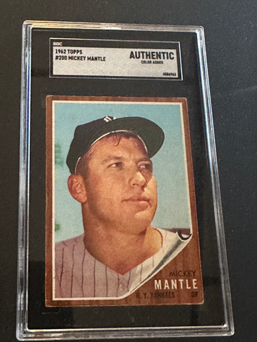 1962 TOPPS MICKEY MANTLE #200 SGC AUTHENTIC