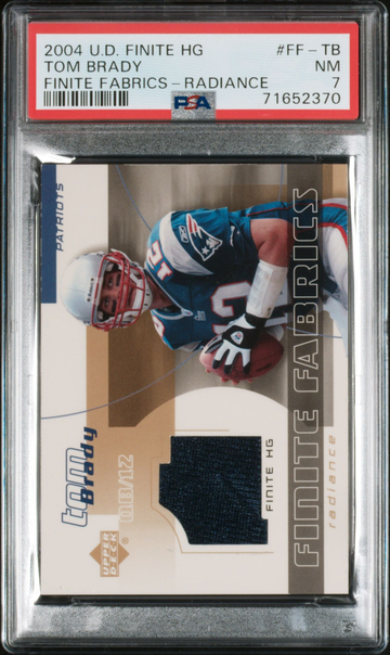 2004 UPPER DECK FINITE HG FINITE FABRICS RADIANCE TOM BRADY GAME USED /25 PSA 7