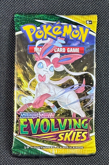 Pokemon Sword & Shield: Evolving Skies - Booster Pack [TCG 10 Cards]