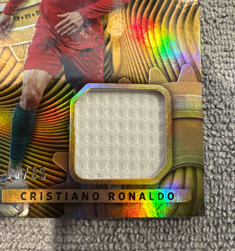 2019 20 Panini Gold Standard Gear 8 39 Cristiano Ronaldo Portugal G 2019-20-panini-gold-standard-gear-8-39-cristiano-ronaldo-portugal-g