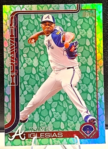 2025 Topps Series 1 Baseball Raisel Iglesias Green Leaf Easter Foil SP Braves