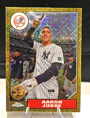 2022 Topps Chrome  Aaron Judge  35th Anniversary  Gold MoJo  # T87C2-84  Yankees