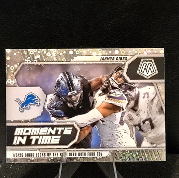 Jahmyr Gibbs  2025 Panini Mosaic #14  No Huddle Prizm  Moments In Time  Lions  Disco 