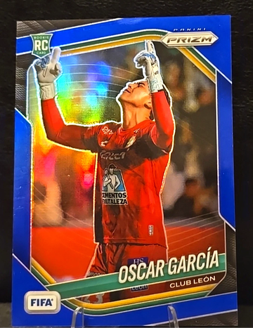 2025-26 Panini PRIZM FIFA  Oscar Garcia #210  Rookie Rc  Club Leon  Blue Prizm /199 