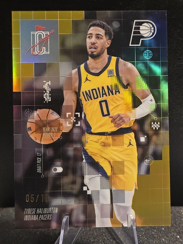 2025-26 Topps Signature Class  TYRESE HALIBURTON  After Image  BLACK GOLD  /10  Pacers