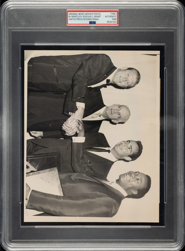 1965 Original News Photograph Mickey Mantle, William Eckert, Sandy Koufax, Mud Cat Grant PSA/DNA TYPE 1
