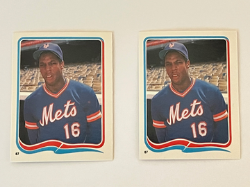 1985 Dwight Gooden RC Fleers Stickers #87 (2) (NM).